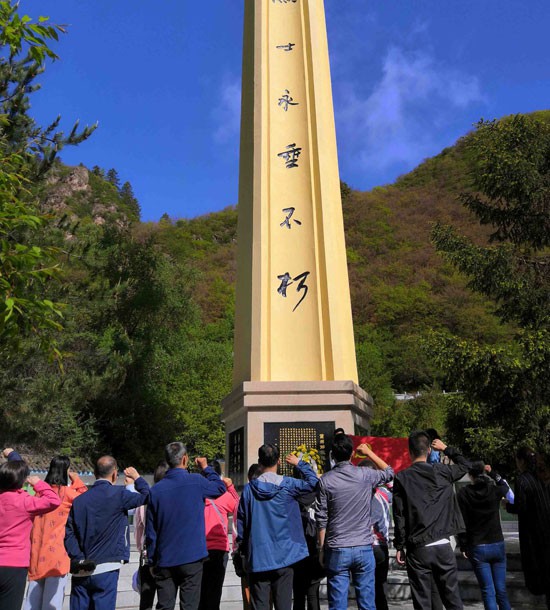 培訓快訊培訓時間：5月30日培訓地點:興隆山基地培訓單位：省委黨校某處培訓課程:拓展